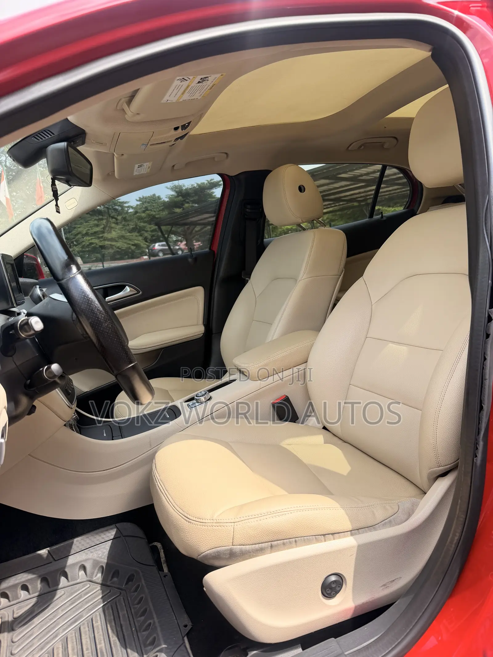 Mercedes-Benz GLA 250 2015 Red