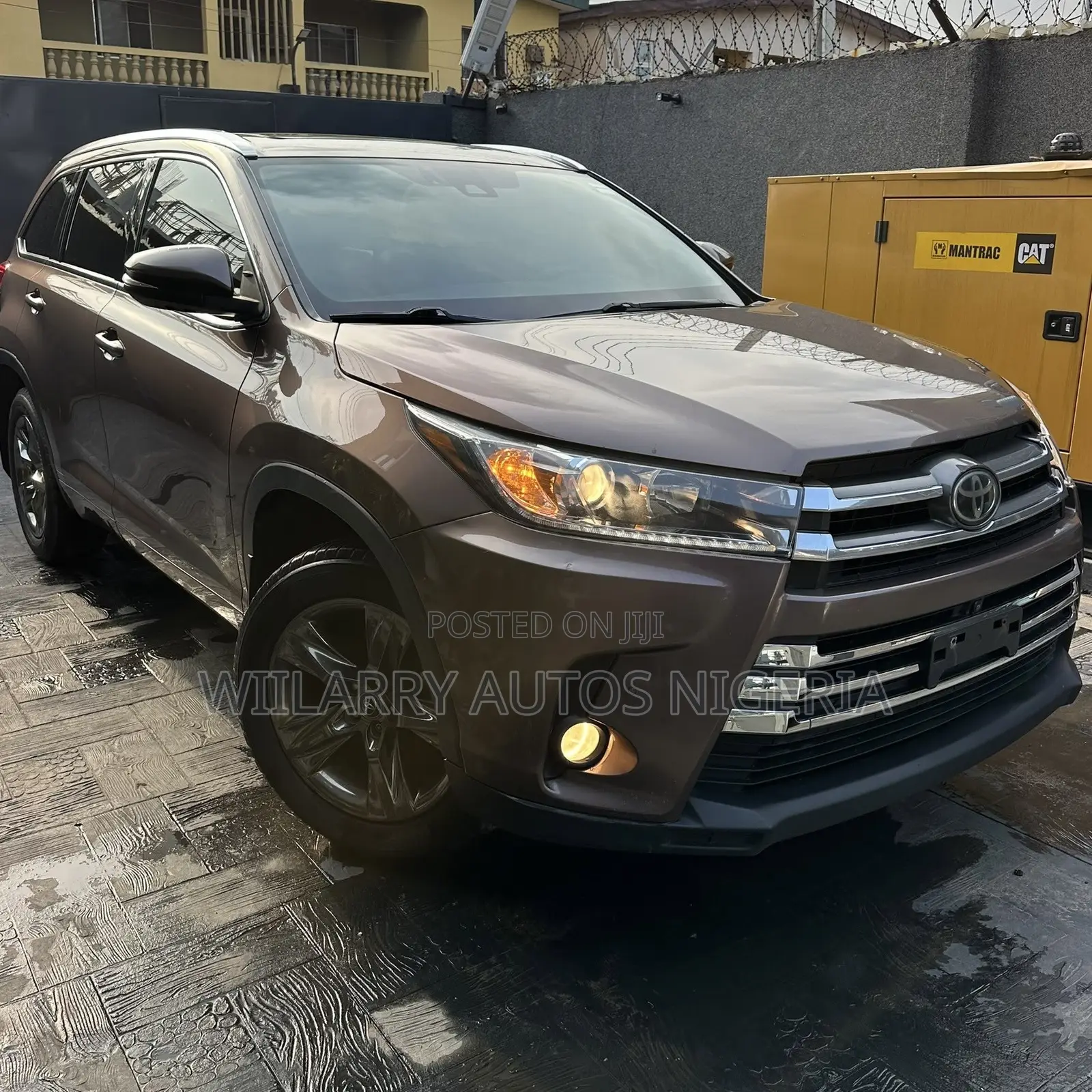 Toyota Highlander Limited Platinum 4x4 V6 (3.5L 6cyl 8A) 2018 Brown