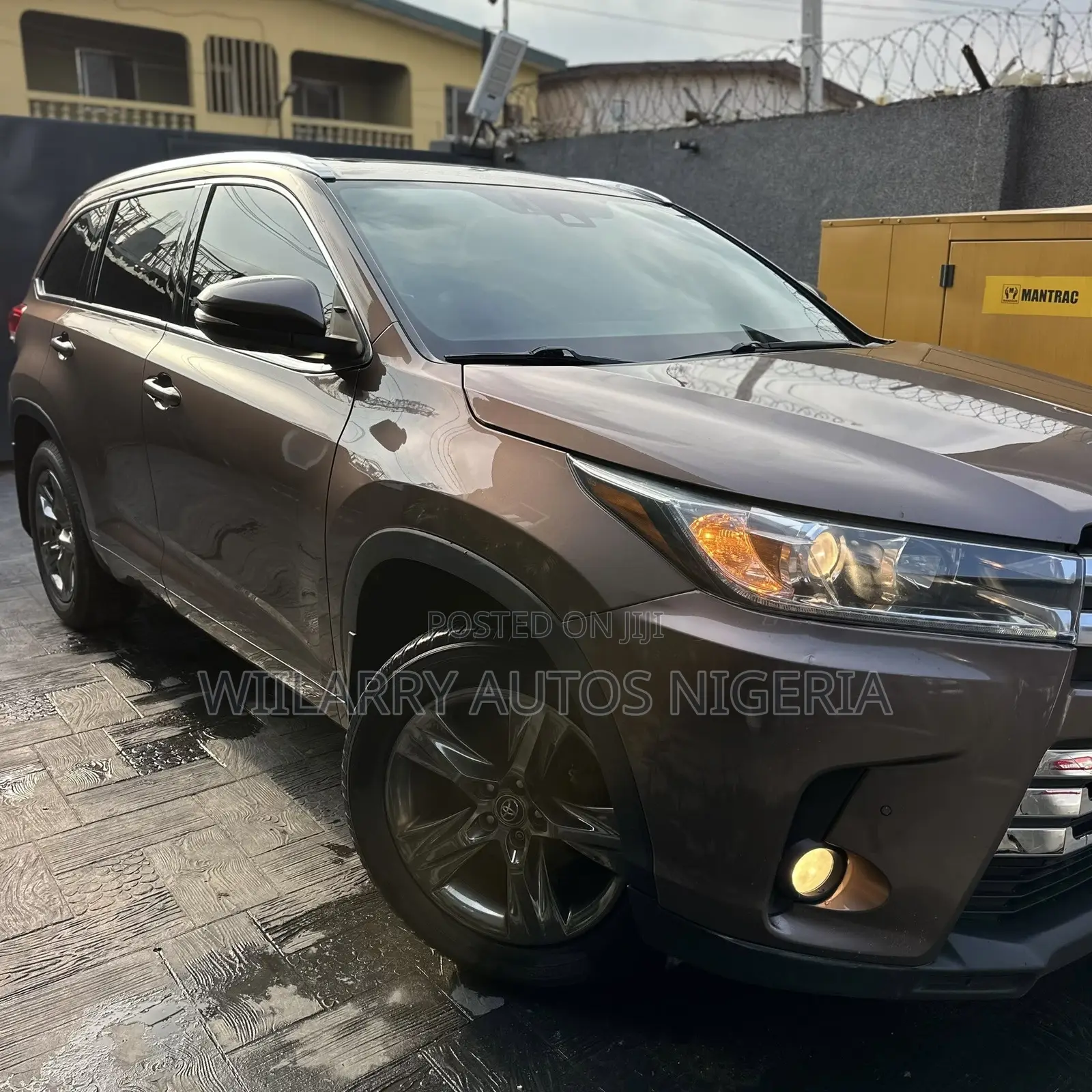 Toyota Highlander Limited Platinum 4x4 V6 (3.5L 6cyl 8A) 2018 Brown