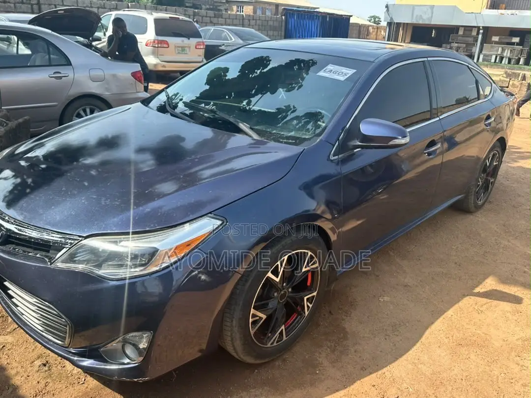 Toyota Avalon XLE 4dr Sedan (3.5L 6cyl 6A) 2015 Blue