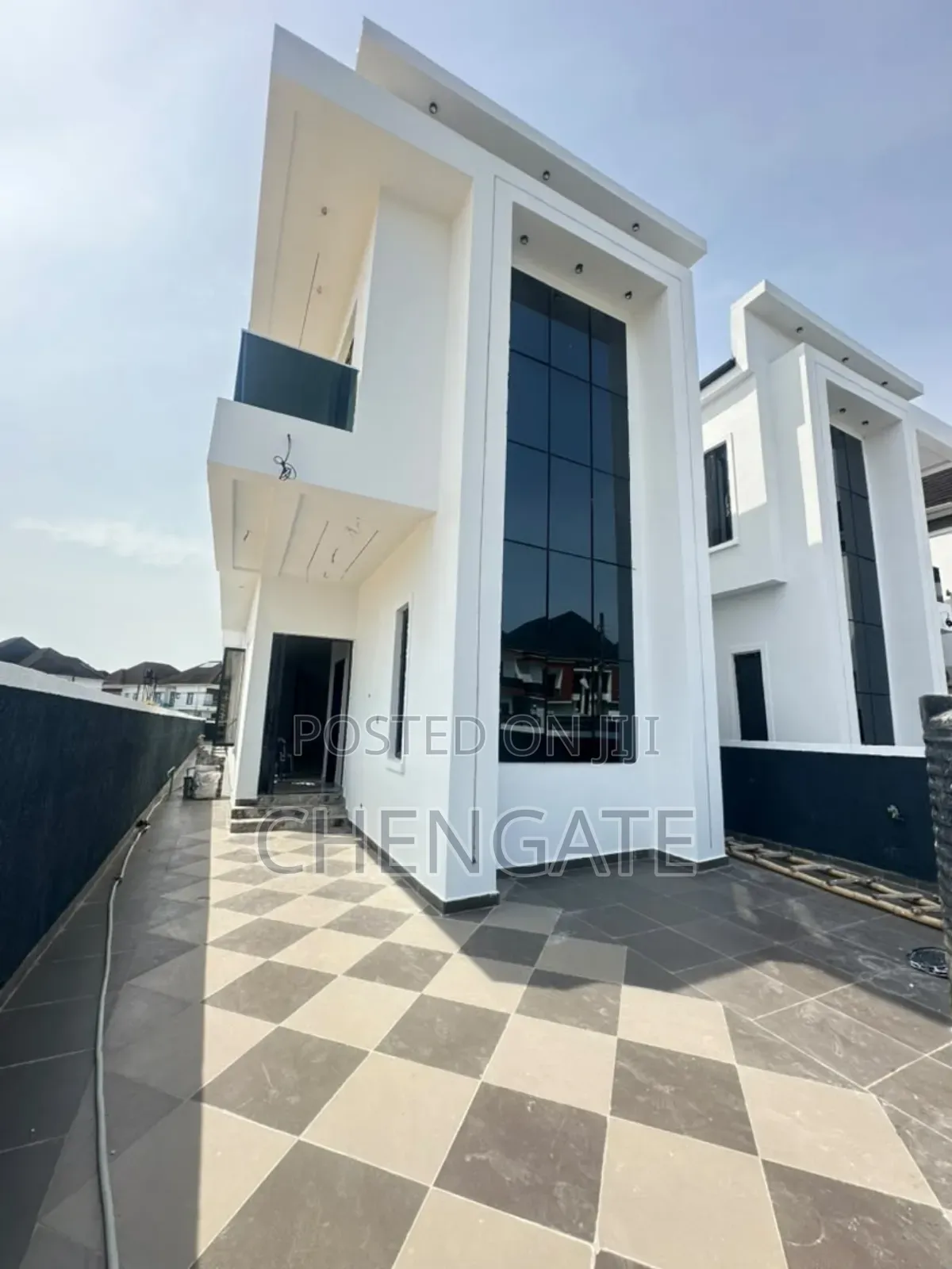5bdrm Duplex in Ikota for sale