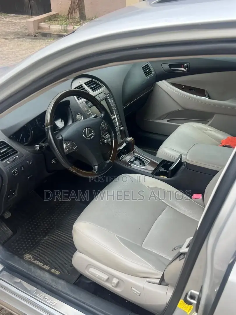 Lexus ES 350 2011 Gray