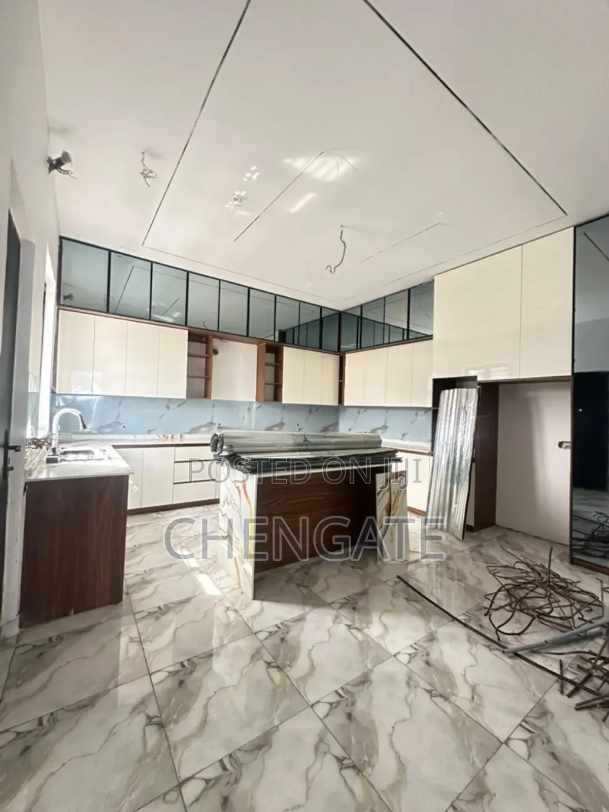 5bdrm Duplex in Ikota for sale