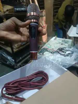 Shure Dynamic Microphone 8.8