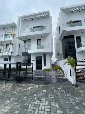 4bdrm Duplex in Orchid, Lekki Phase 2 for sale
