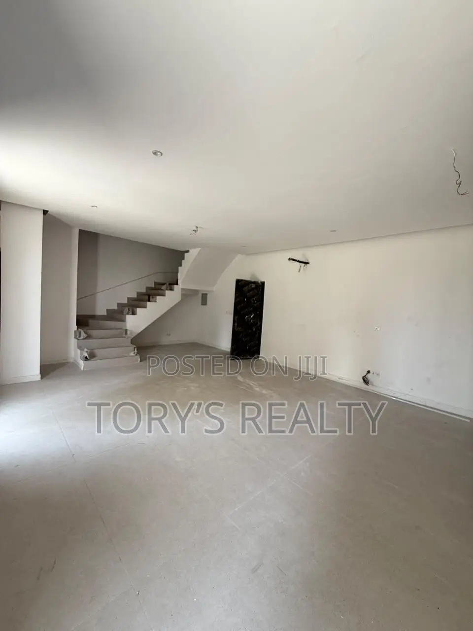 2bdrm Maisonette in Victoria Island Extension for rent
