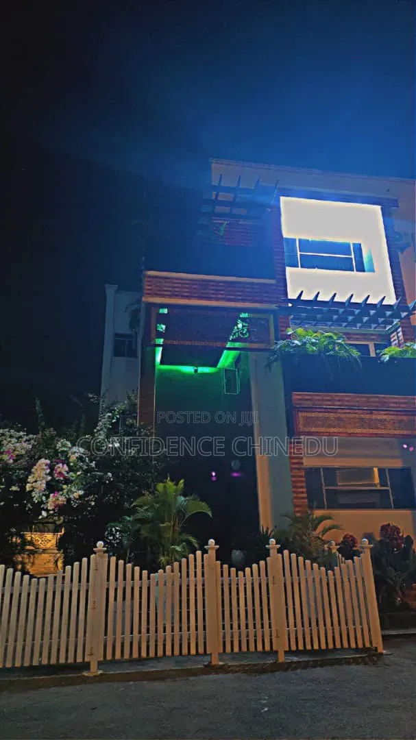 4bdrm Townhouse/Terrace in Katampe Extension for sale
