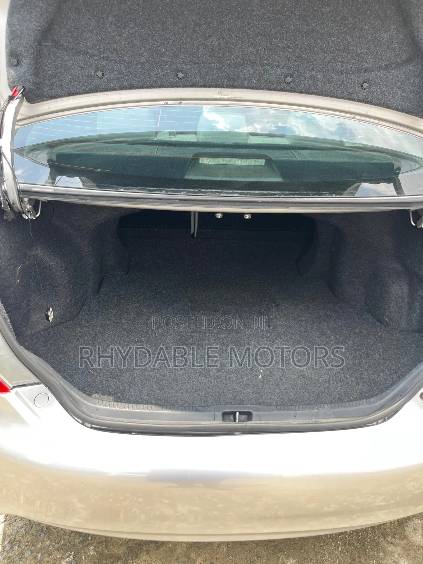 Toyota Camry 2012 Silver