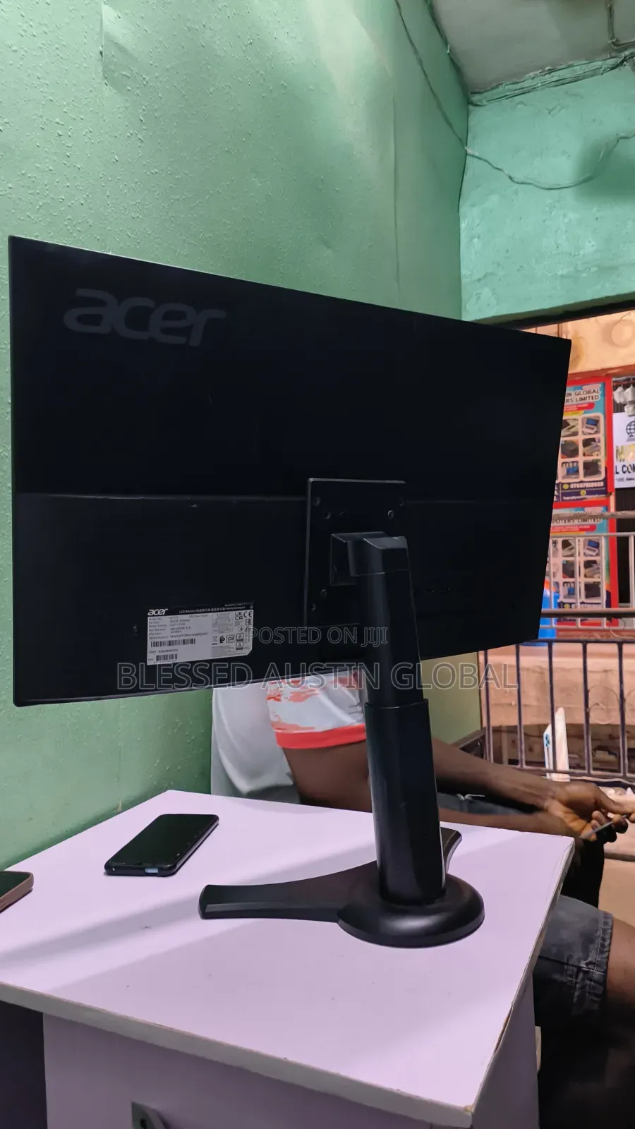 27 Inches Gaming Monitor