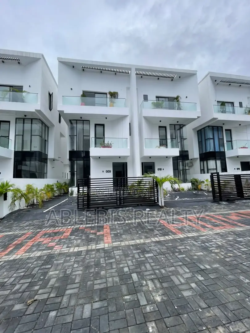 4bdrm Duplex in Orchid, Lekki Phase 2 for sale