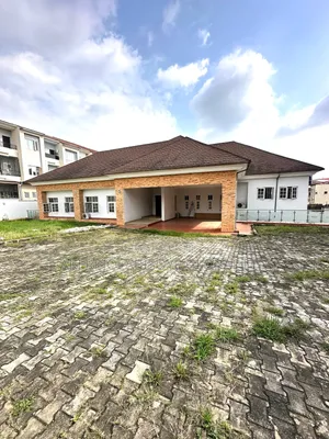 7bdrm Duplex in Guzape Abuja for rent