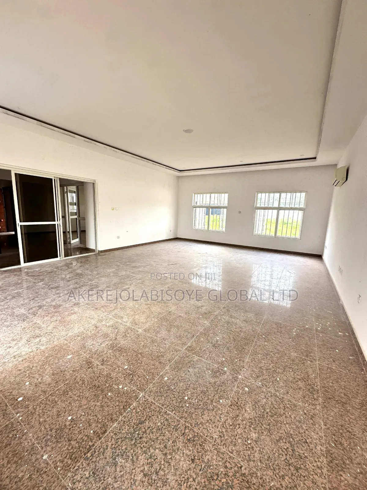 7bdrm Duplex in Guzape Abuja for rent