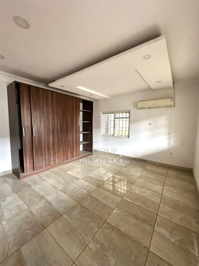 7bdrm Duplex in Guzape Abuja for rent