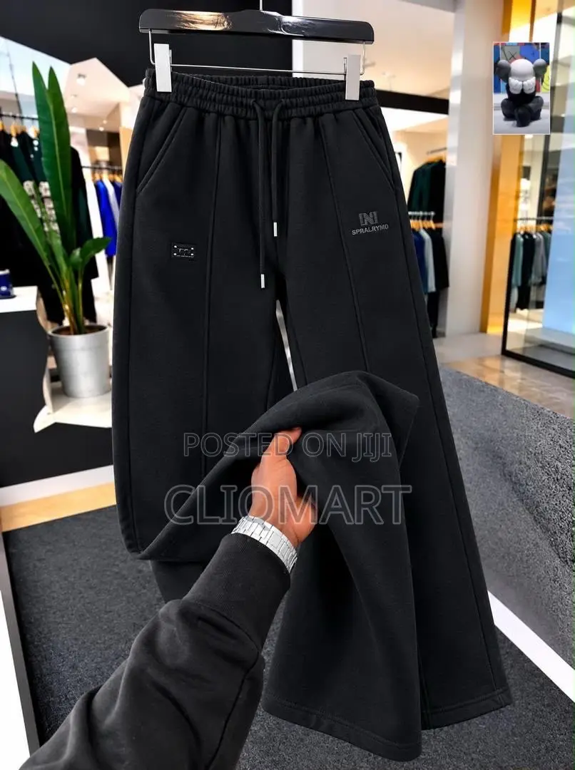 Heavyweight Pintuck Wide-Leg Heavy-Fleece Sweatpants