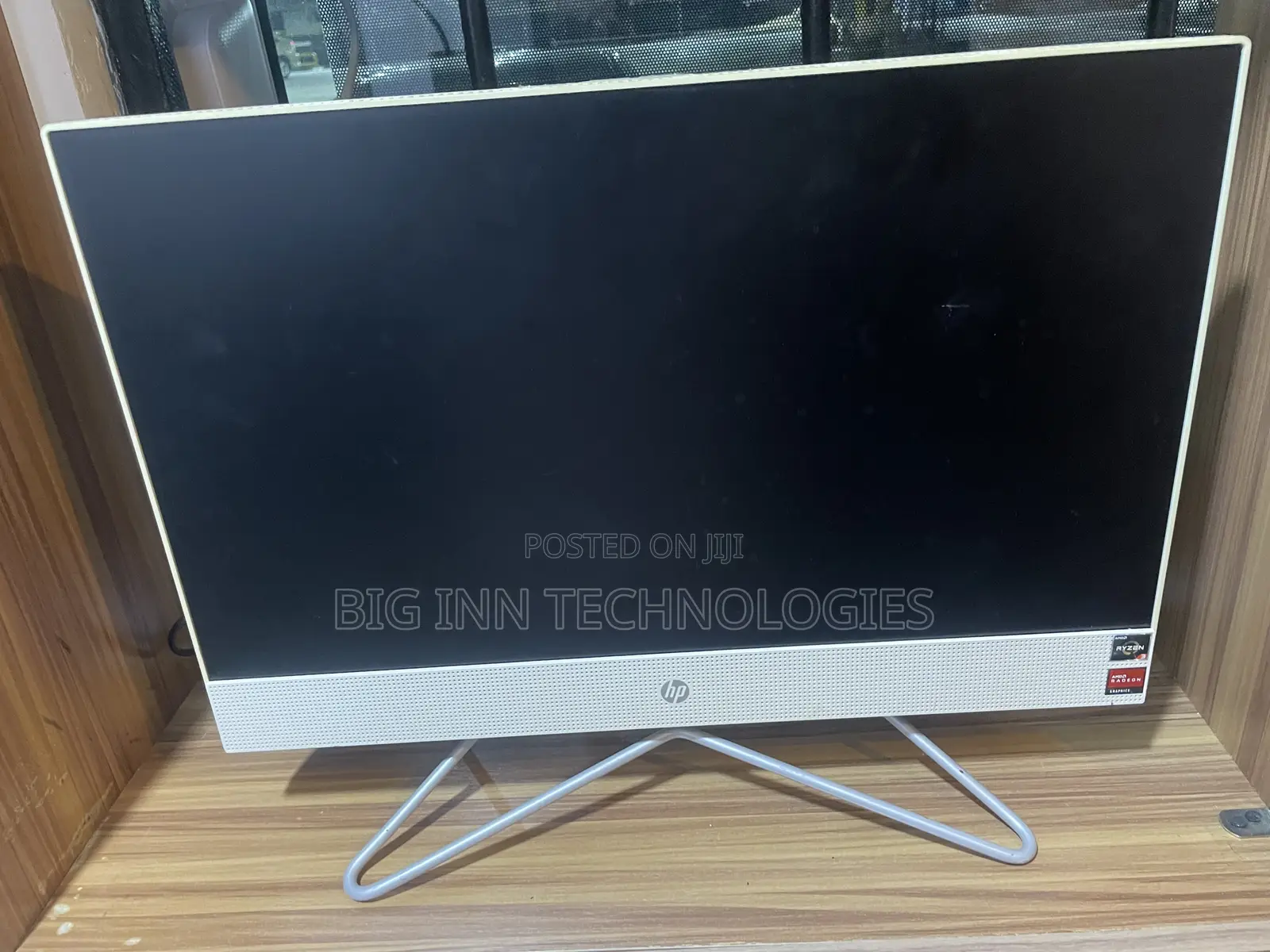 Desktop Computer HP 8GB AMD Ryzen 3 SSD 256GB