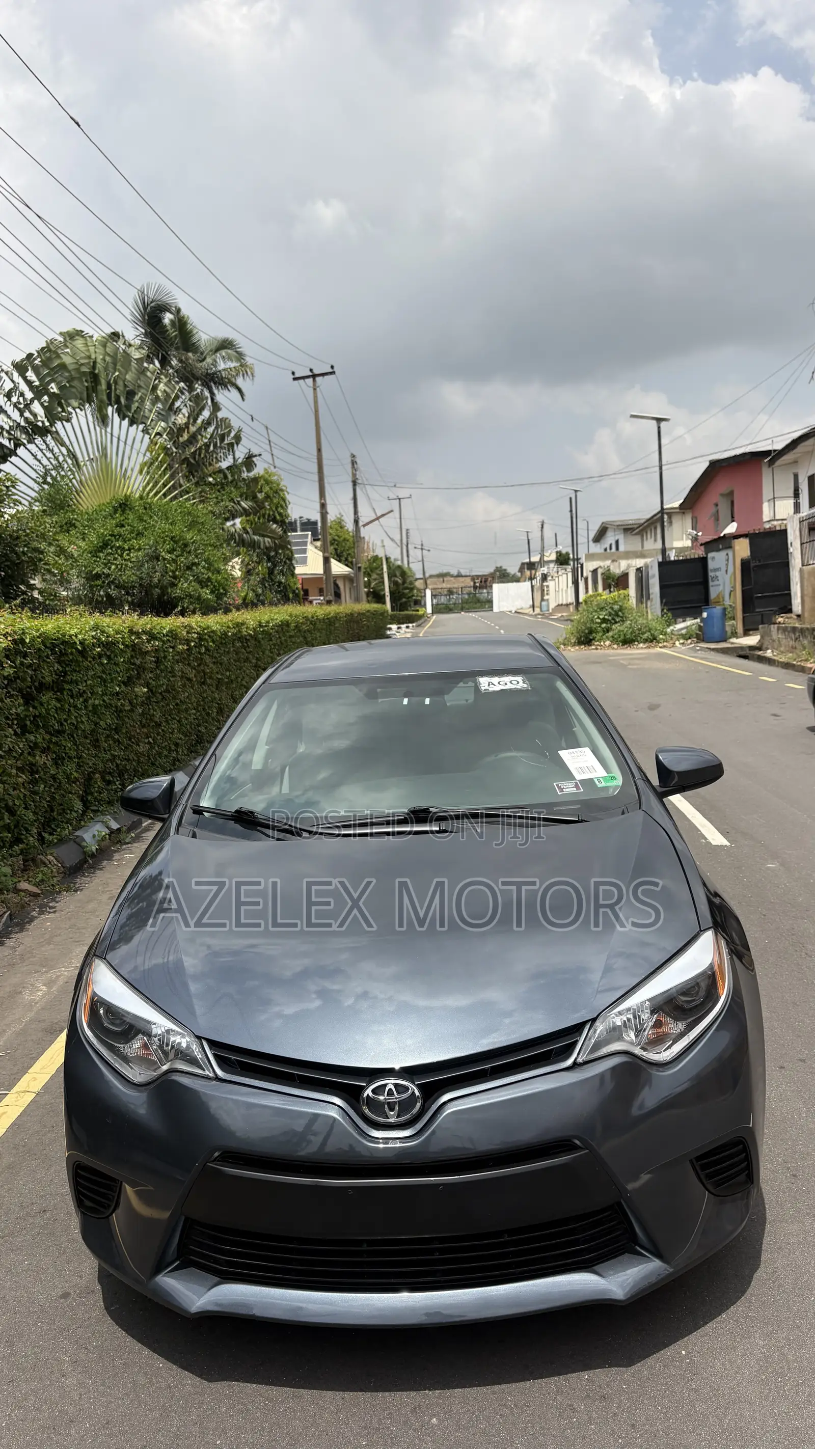 Toyota Corolla LE 4dr Sedan (1.8L 4cyl CVT) 2015 Gray