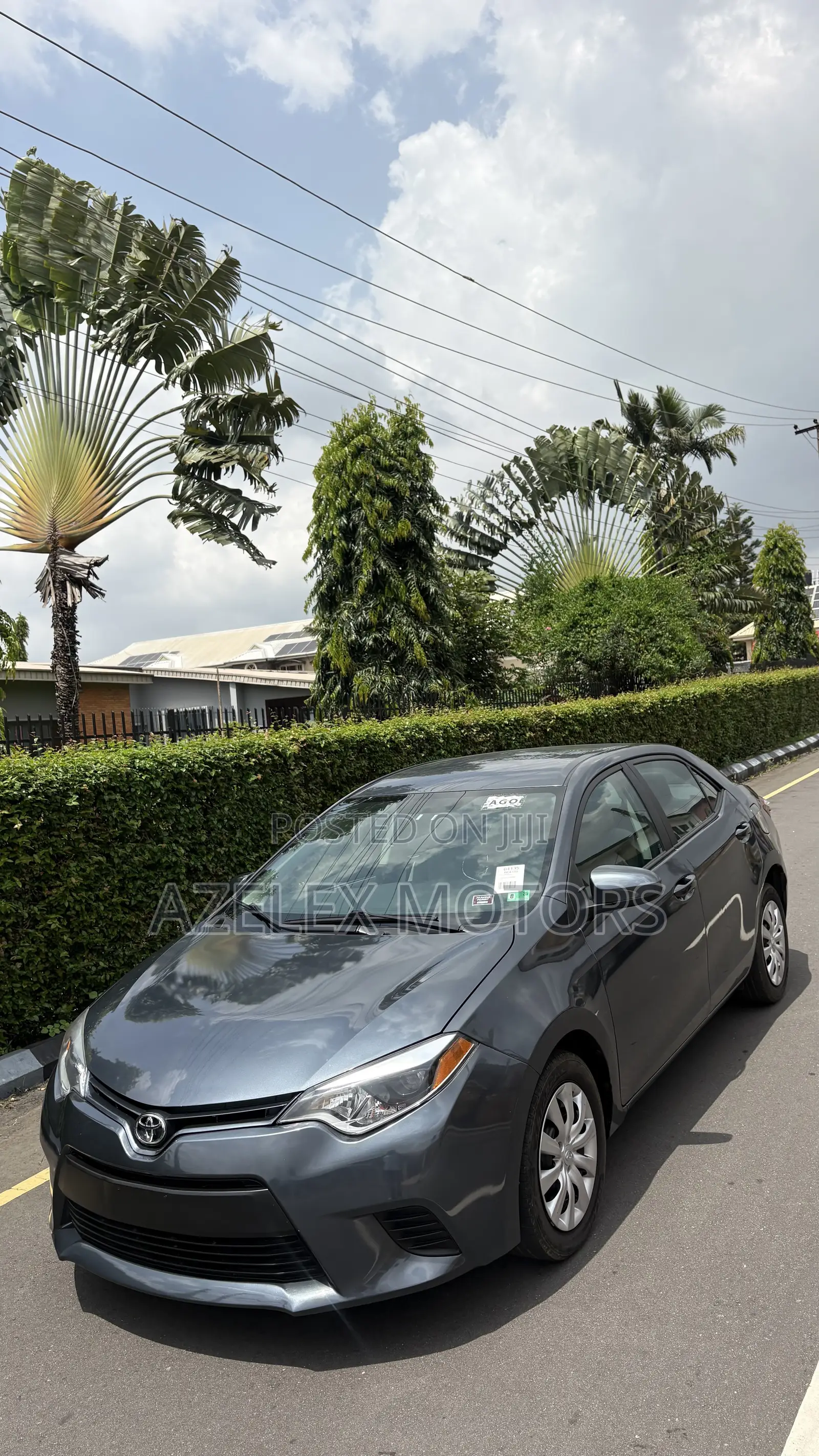 Toyota Corolla LE 4dr Sedan (1.8L 4cyl CVT) 2015 Gray