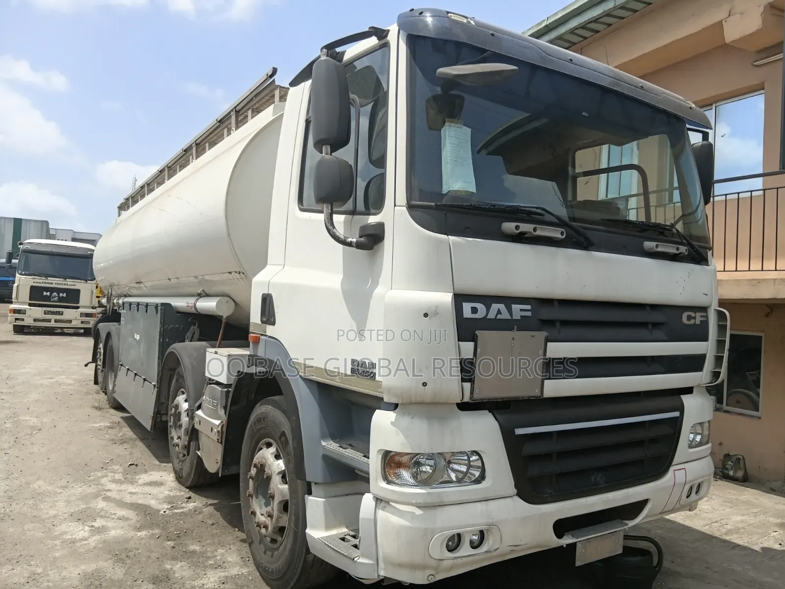 28,080liters DAF CF Diesel Pedlar