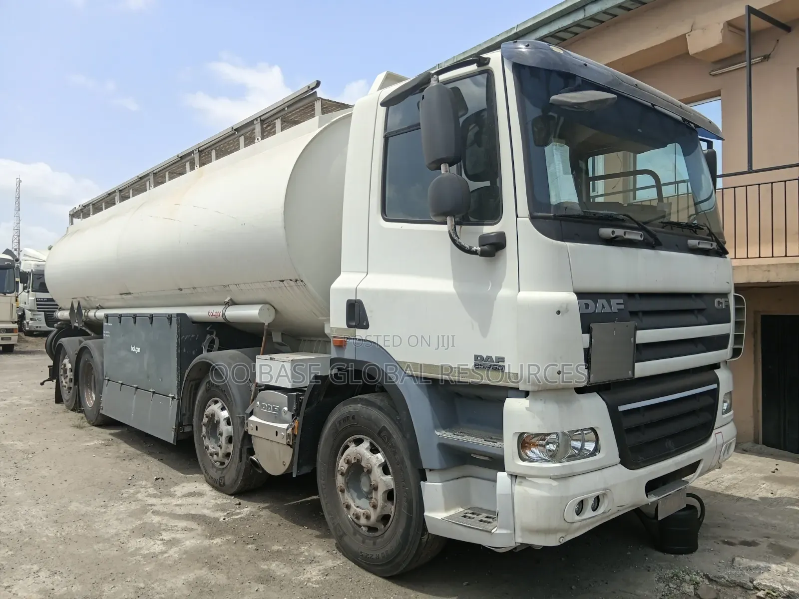 28,080liters DAF CF Diesel Pedlar