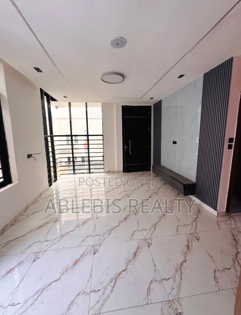 5bdrm Duplex in Ajah, Sangotedo for sale