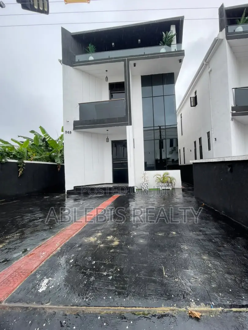5bdrm Duplex in Ajah, Sangotedo for sale