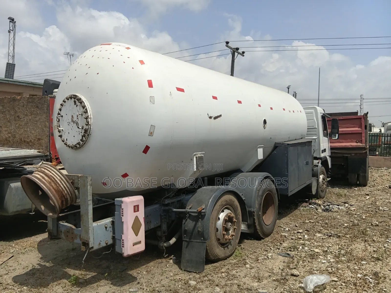 15toonnes Reg. Volvo LPG Bobtail