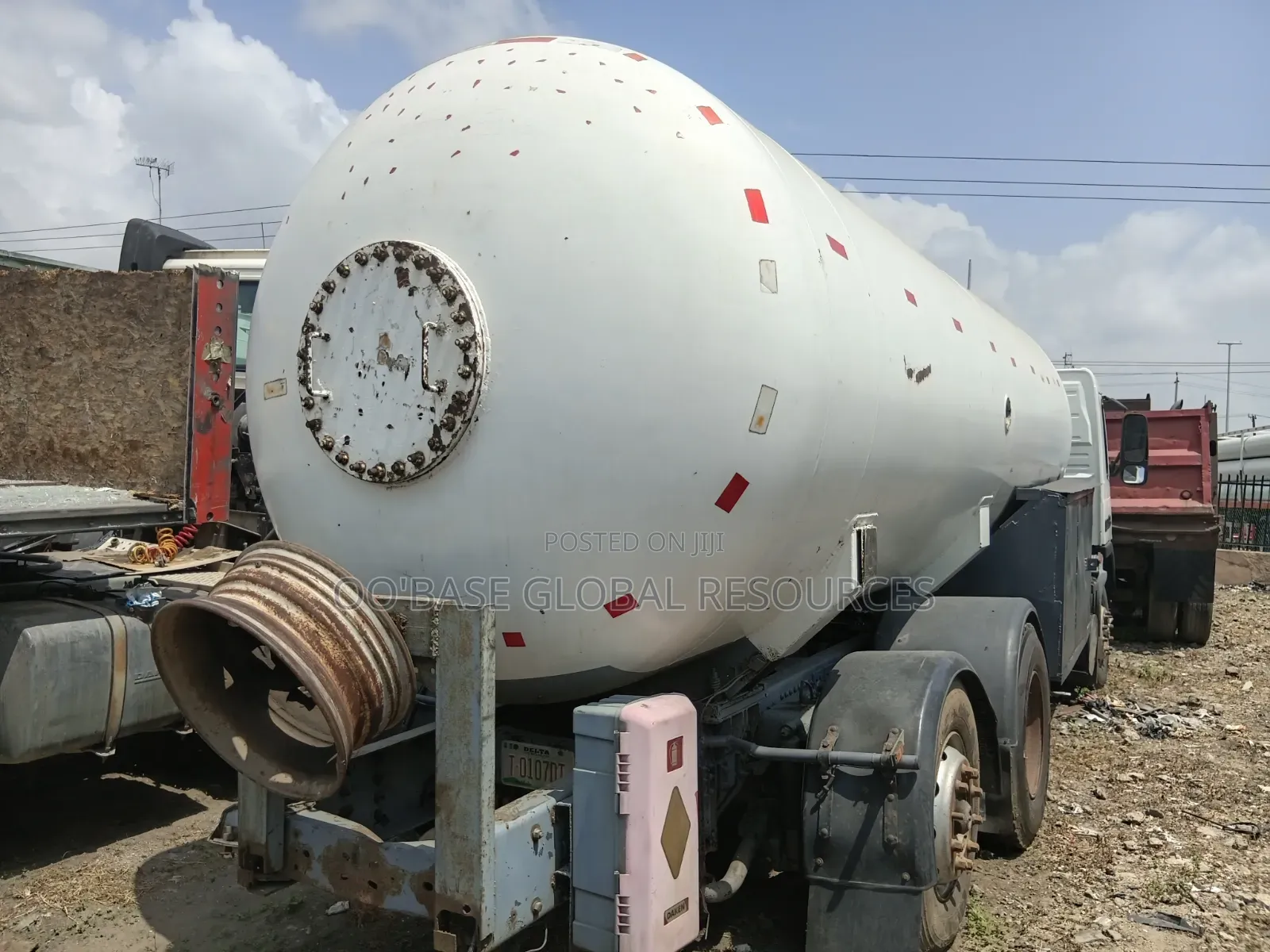 15toonnes Reg. Volvo LPG Bobtail