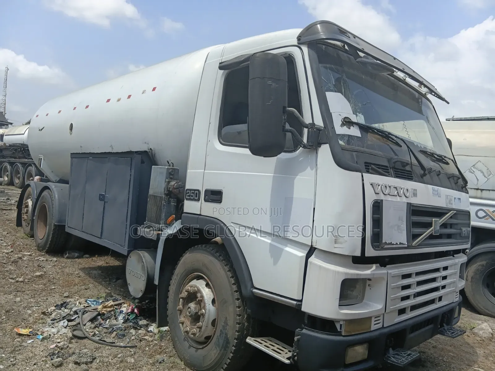 15toonnes Reg. Volvo LPG Bobtail
