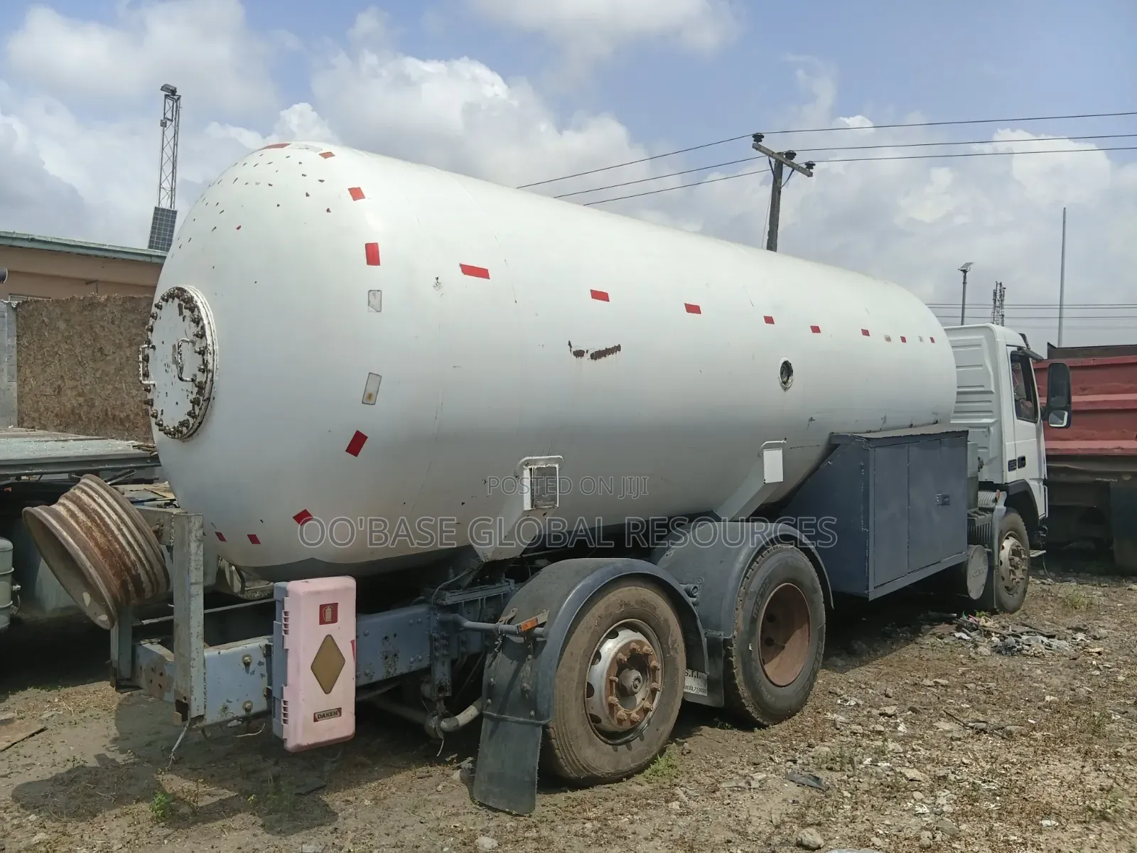 15toonnes Reg. Volvo LPG Bobtail