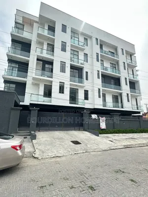 2bdrm Apartment in Lekki Phase 1 Lagos for sale