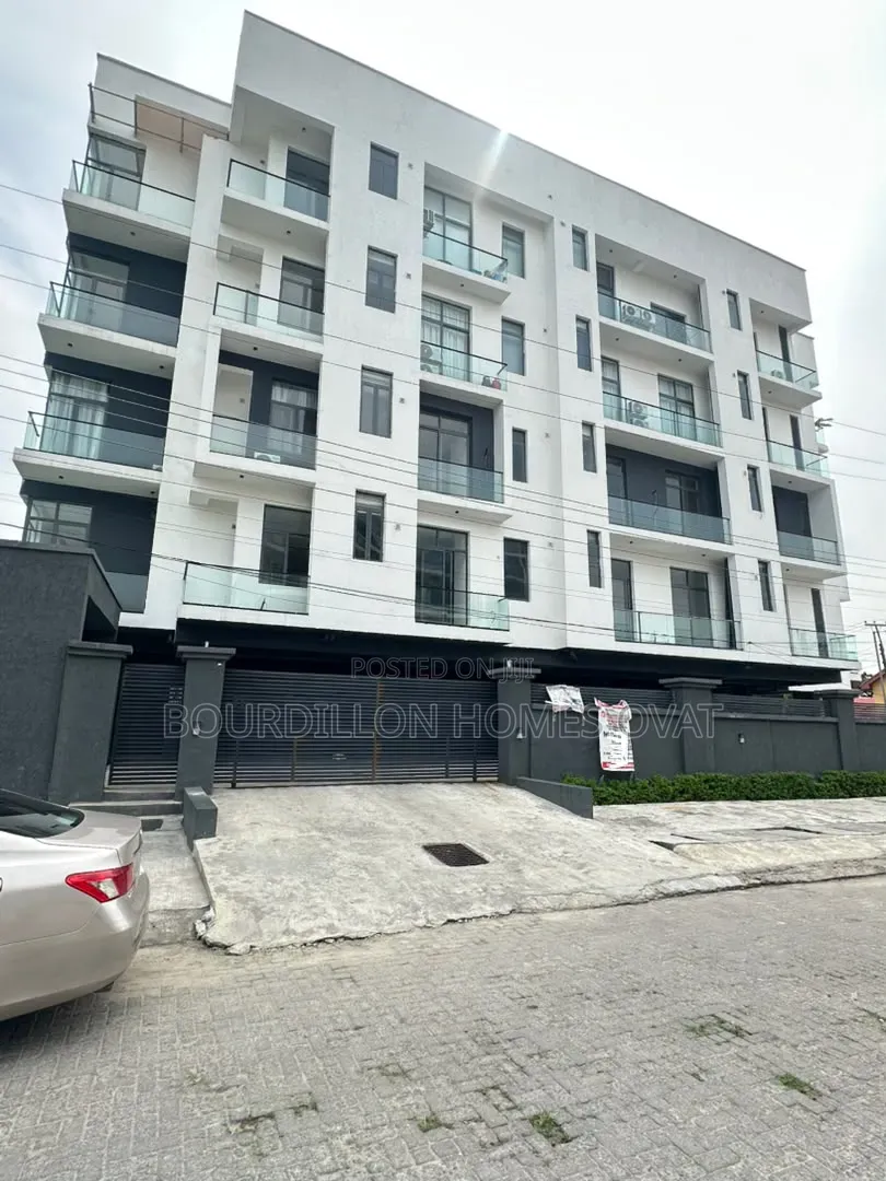 2bdrm Apartment in Lekki Phase 1 Lagos for sale