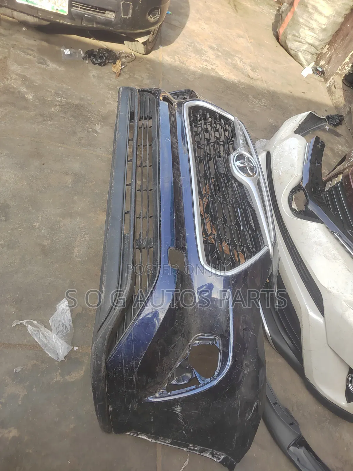 Complete Front Bumper Toyota Highlander 2022