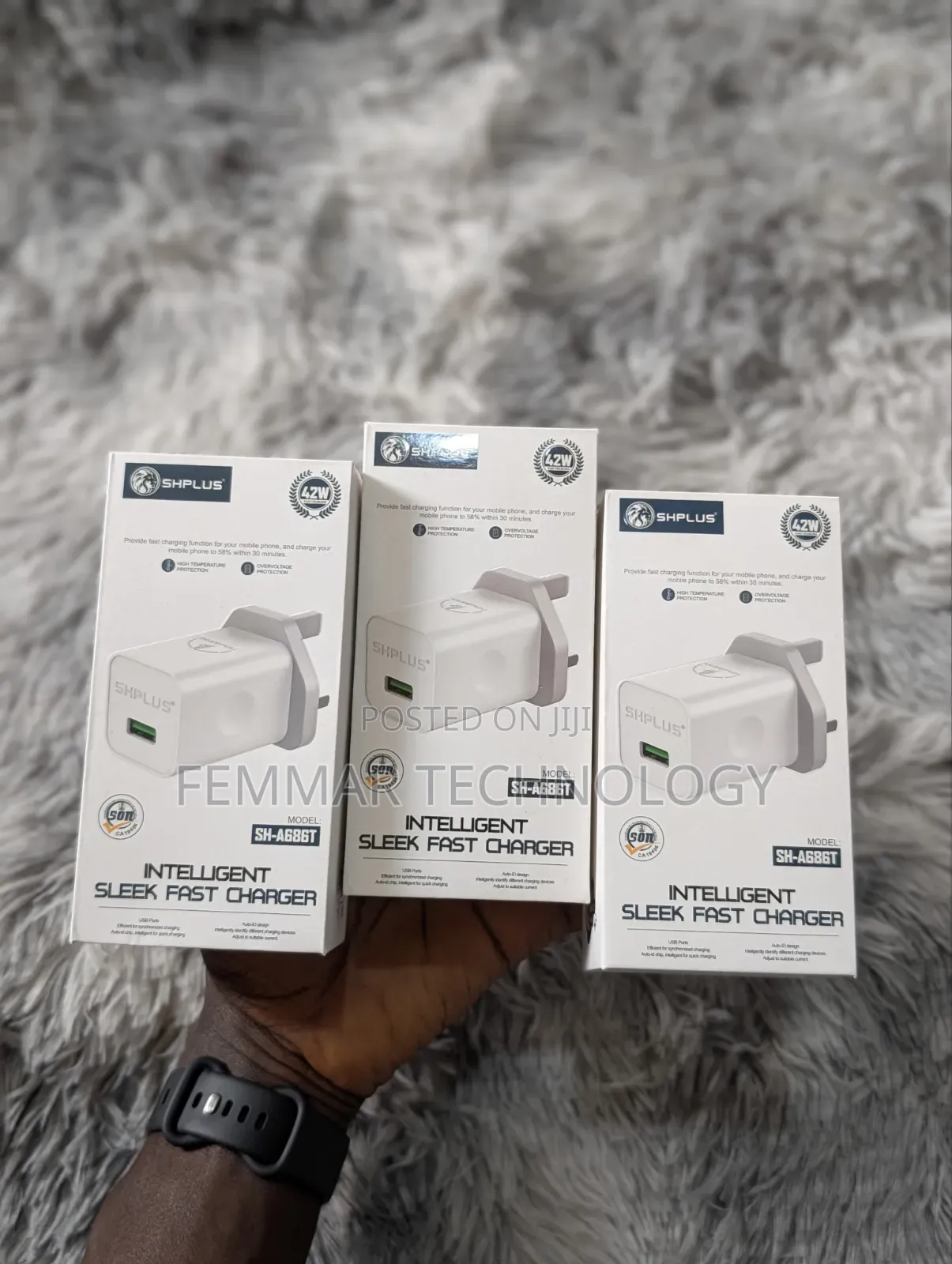 Shplus Intelligent Sleek Fast Charger