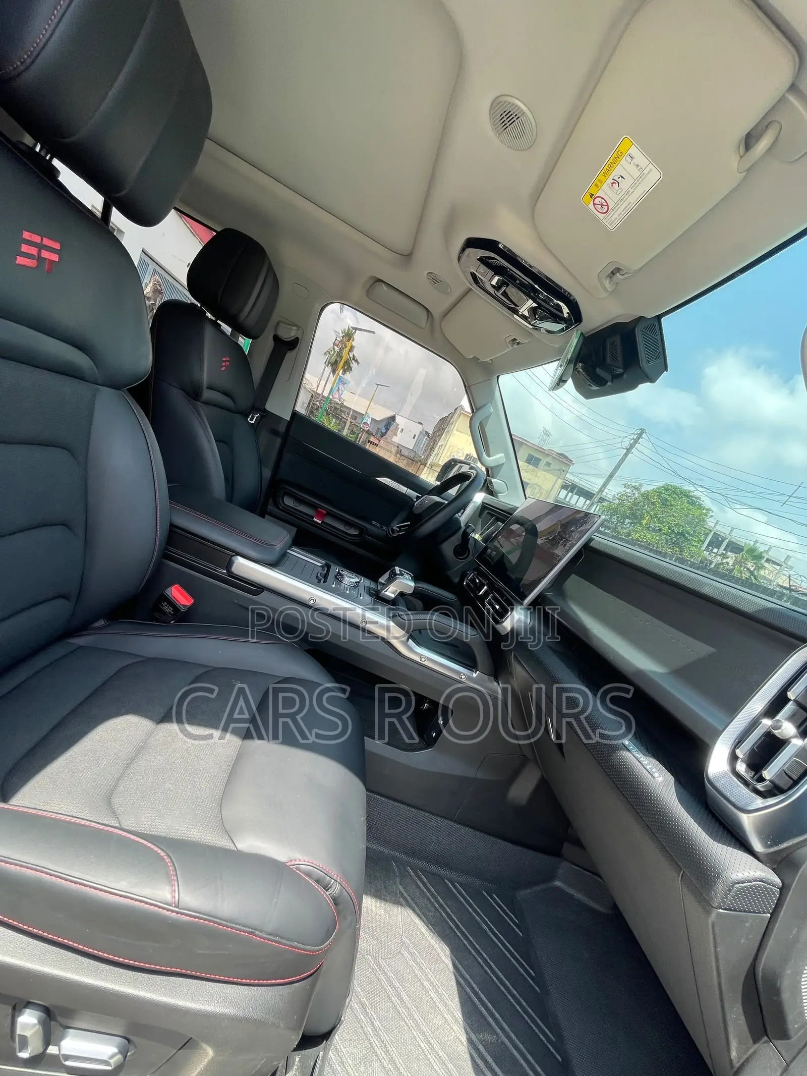 Jetour T2 1.5 Hybrid AWD 2025 Black