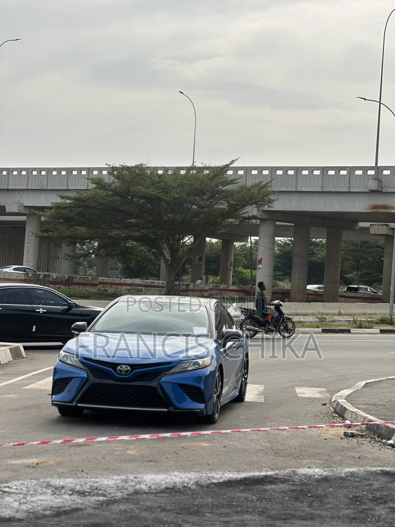Toyota Camry XSE (2.5L 4cyl 8A) 2019 Blue