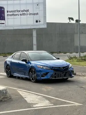 Toyota Camry XSE (2.5L 4cyl 8A) 2019 Blue