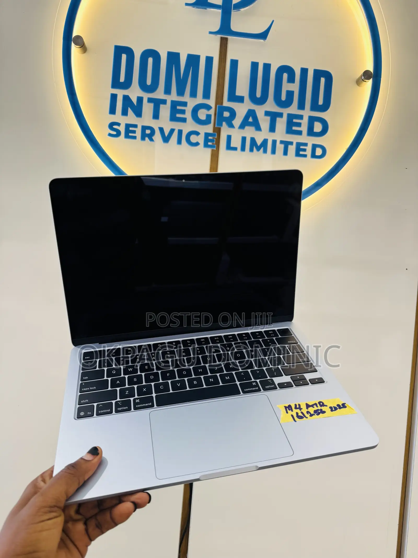 Laptop Apple MacBook Air 2025 M4 16GB Apple M5 Max SSD 512GB