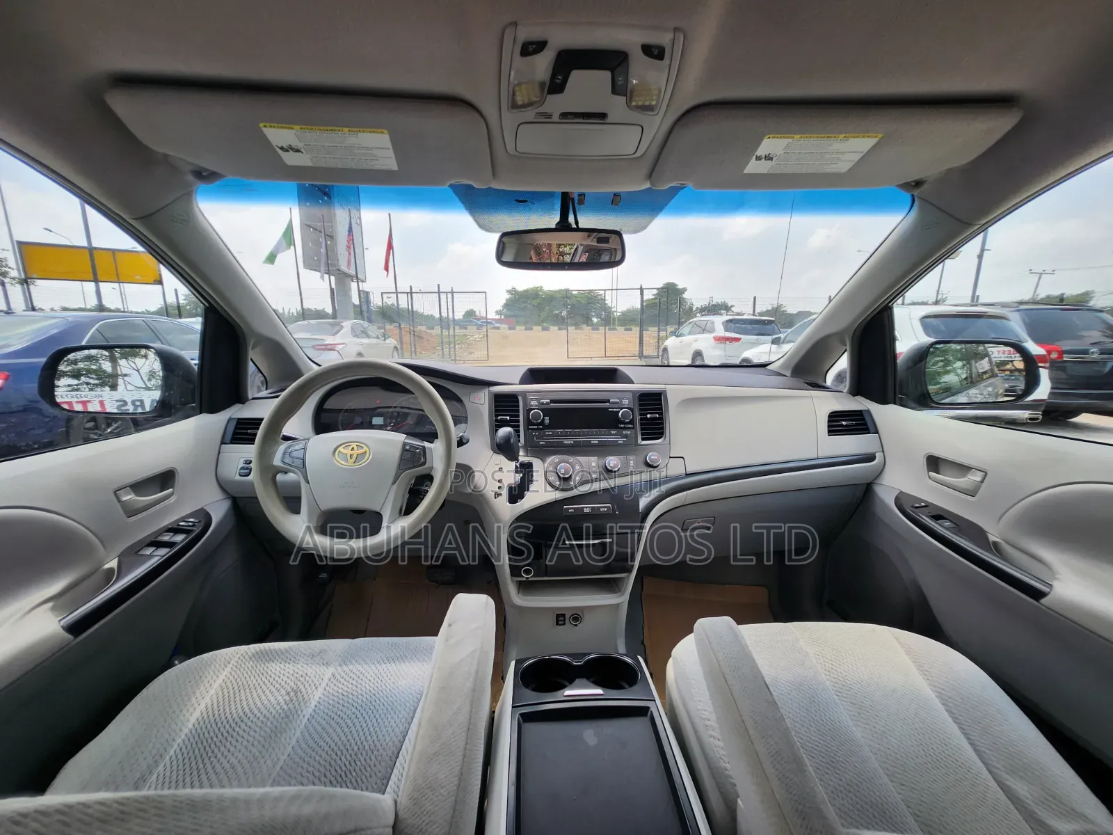 Toyota Sienna LE 8 Passenger 2011 Silver