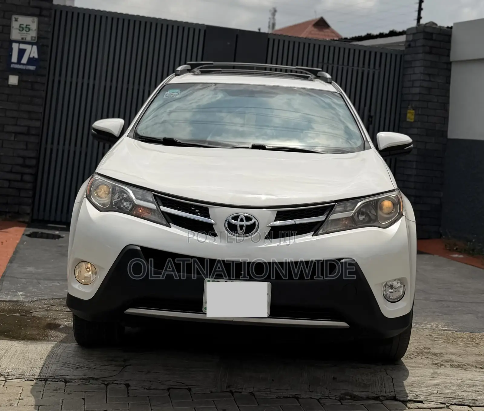 Toyota RAV4 Limited 4dr SUV AWD (2.5L 4cyl 6A) 2015 White