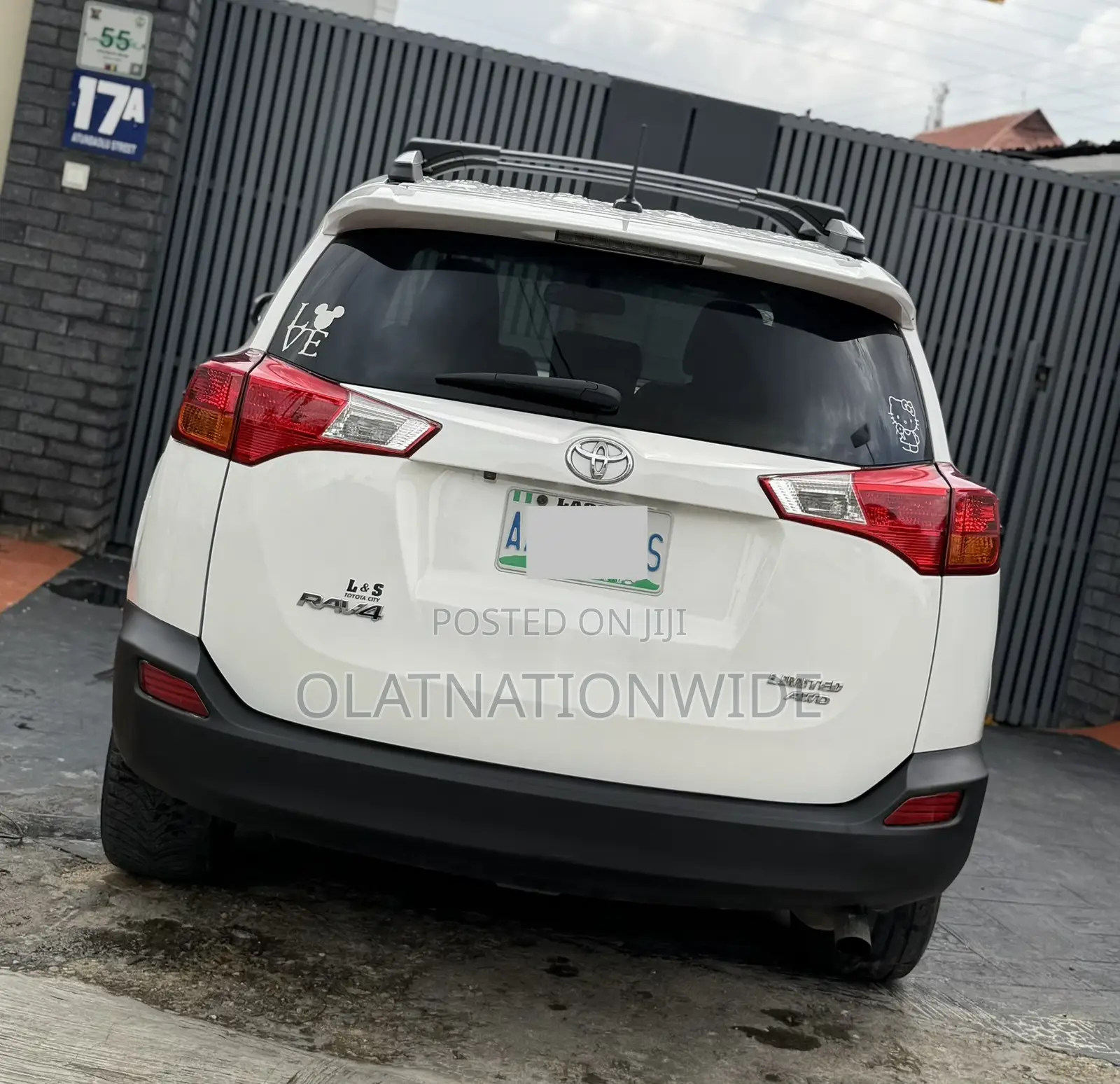 Toyota RAV4 Limited 4dr SUV AWD (2.5L 4cyl 6A) 2015 White