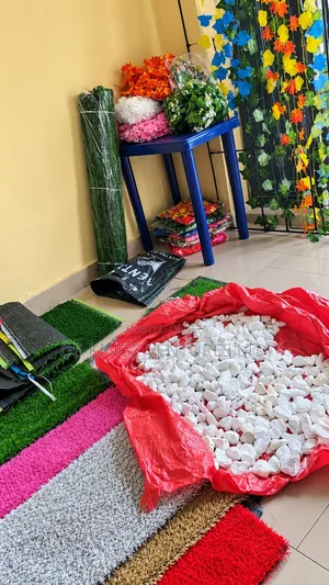 Decorative White Stone, Artificial Grass, Flowers & Decorations