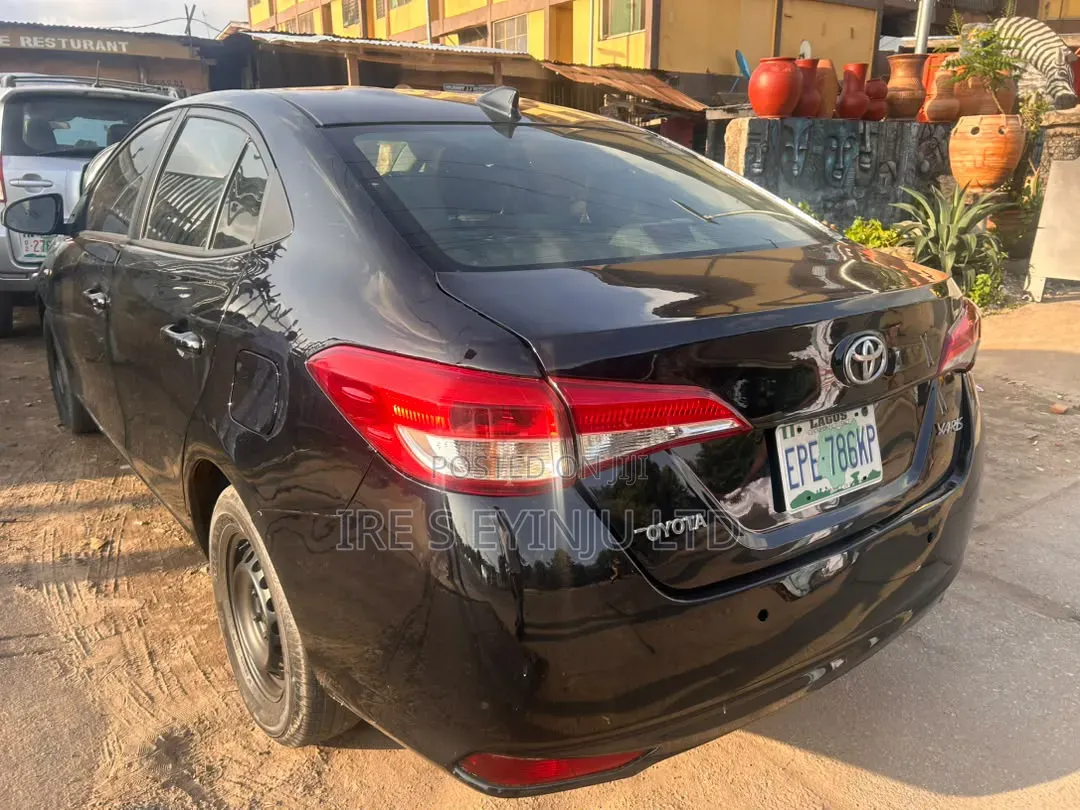 Toyota Yaris 2019 Black