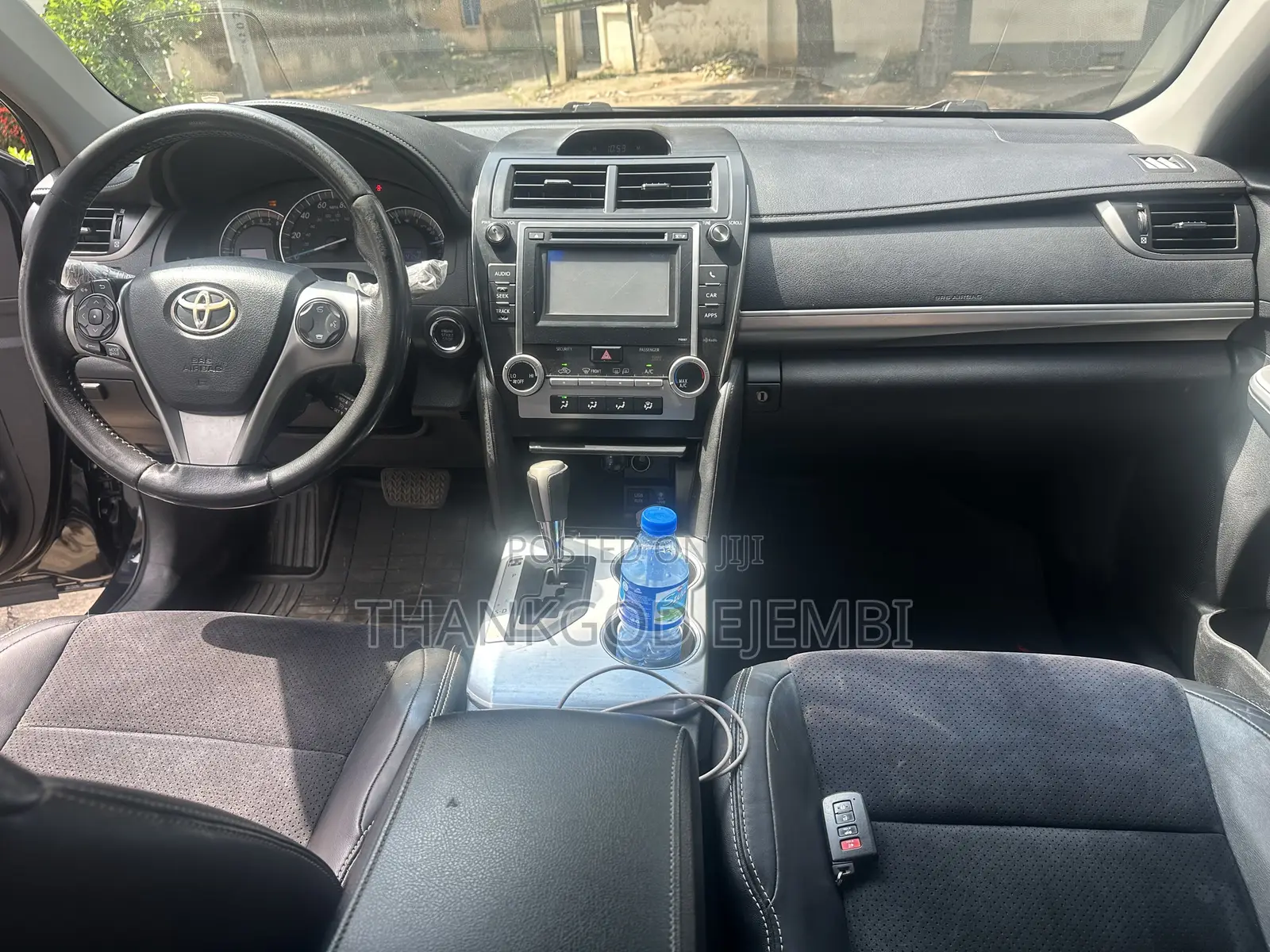 Toyota Camry SE 4dr Sedan (2.5L 4cyl 6A) 2013 Black