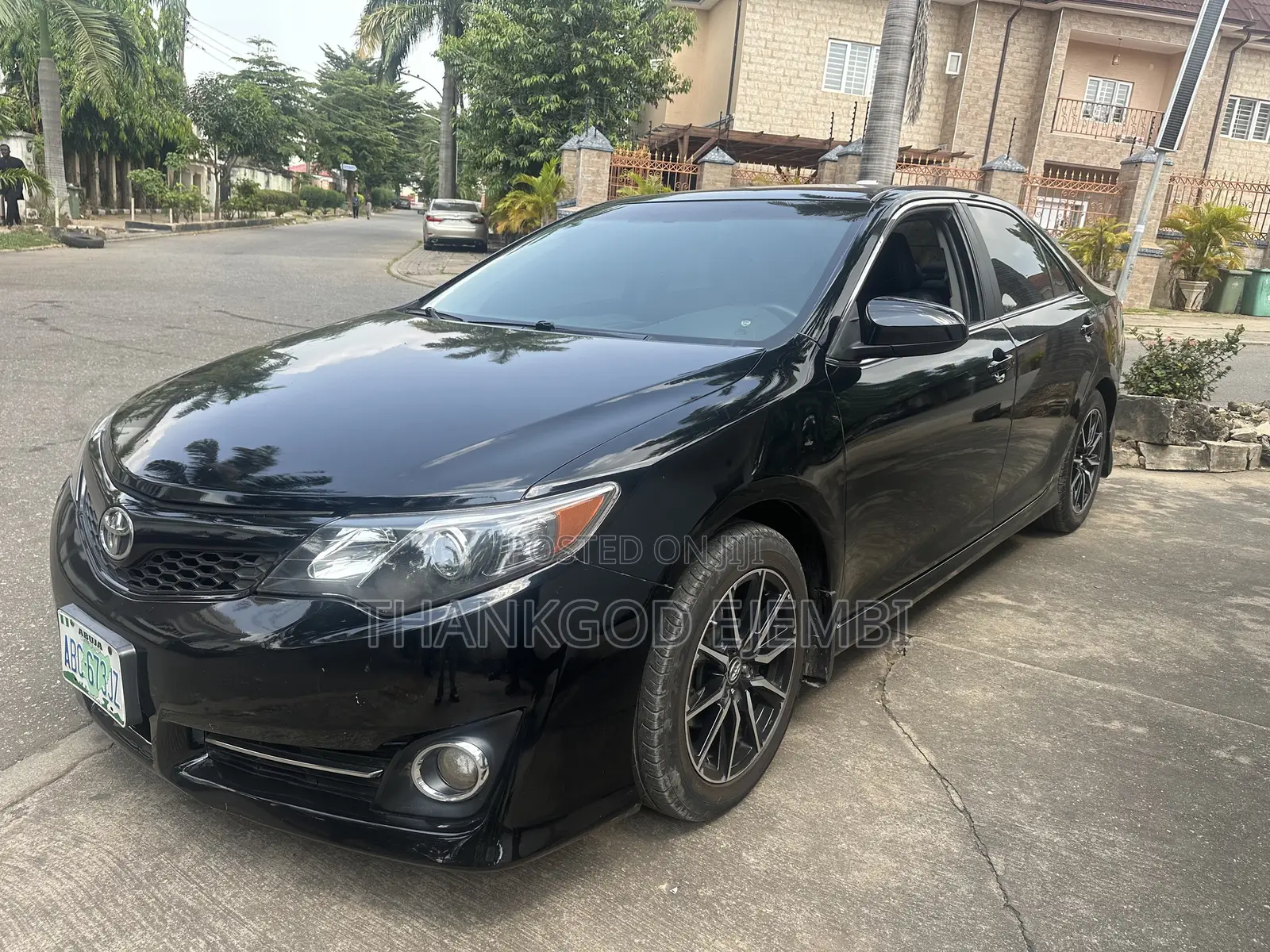 Toyota Camry SE 4dr Sedan (2.5L 4cyl 6A) 2013 Black