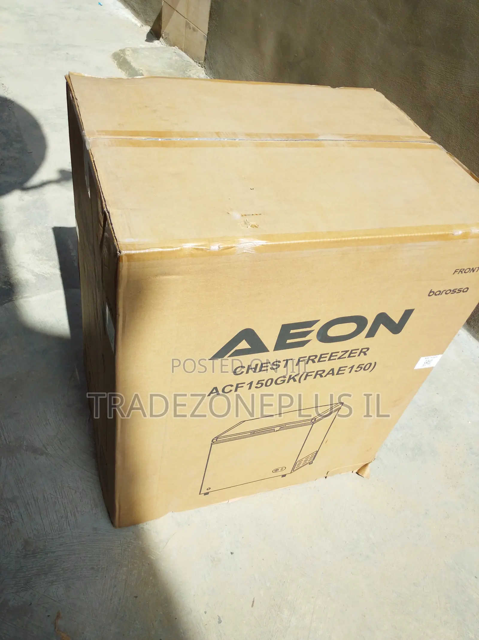 Practical AEON FRAE150 Freezer for Everyday Needs