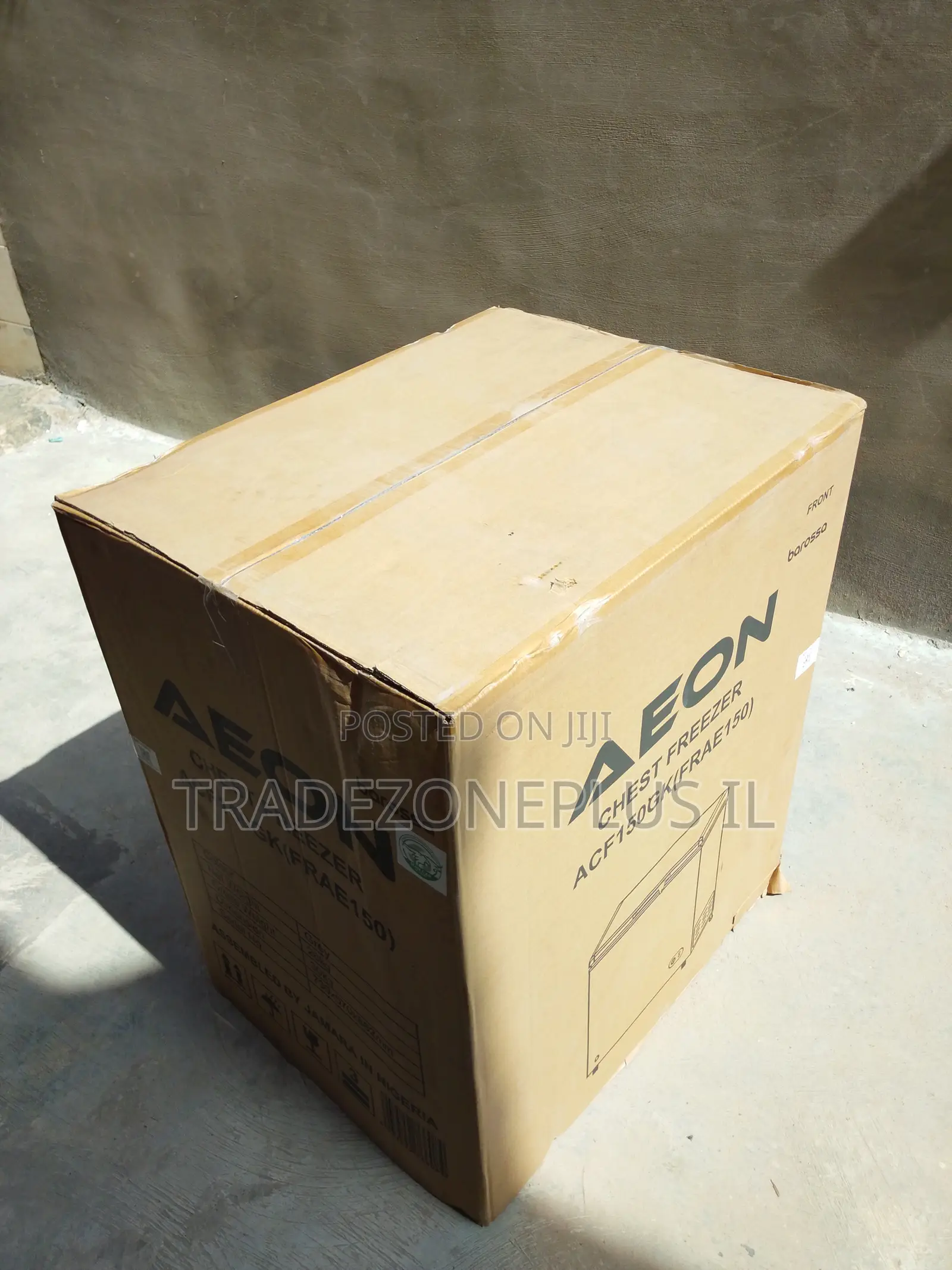 AEON 147L Chest Freezer for Shops and Businesses
