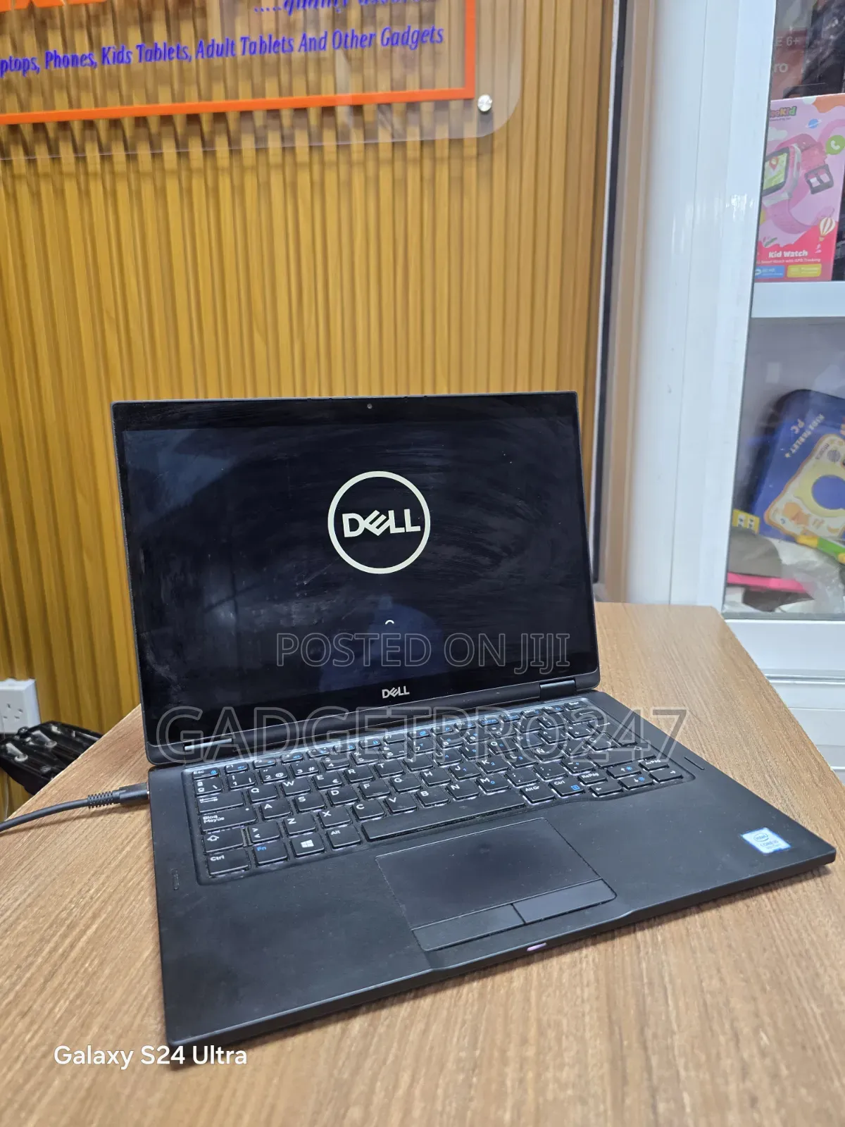 Laptop Dell Latitude 7390 2-in-1 16GB Intel Core i5 SSD 256GB