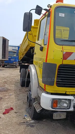 Mercedes Benz 1717 Tipper Truck