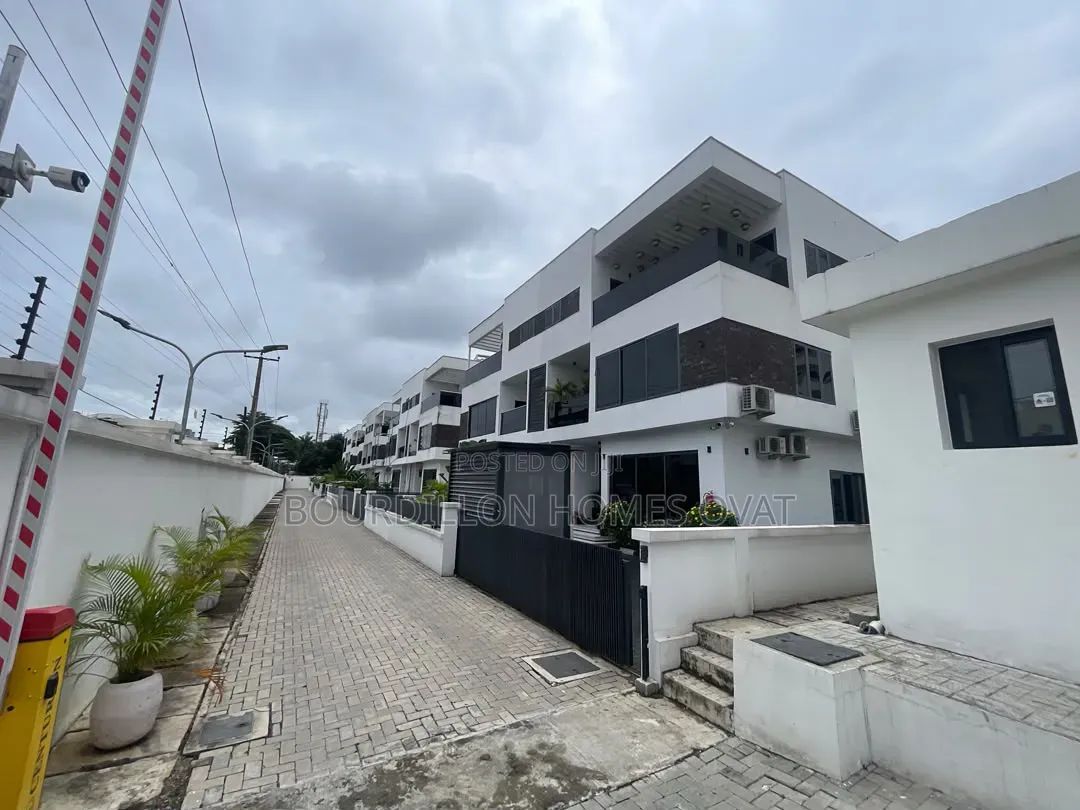 4bdrm Duplex in Banana Island Ikoyi for rent
