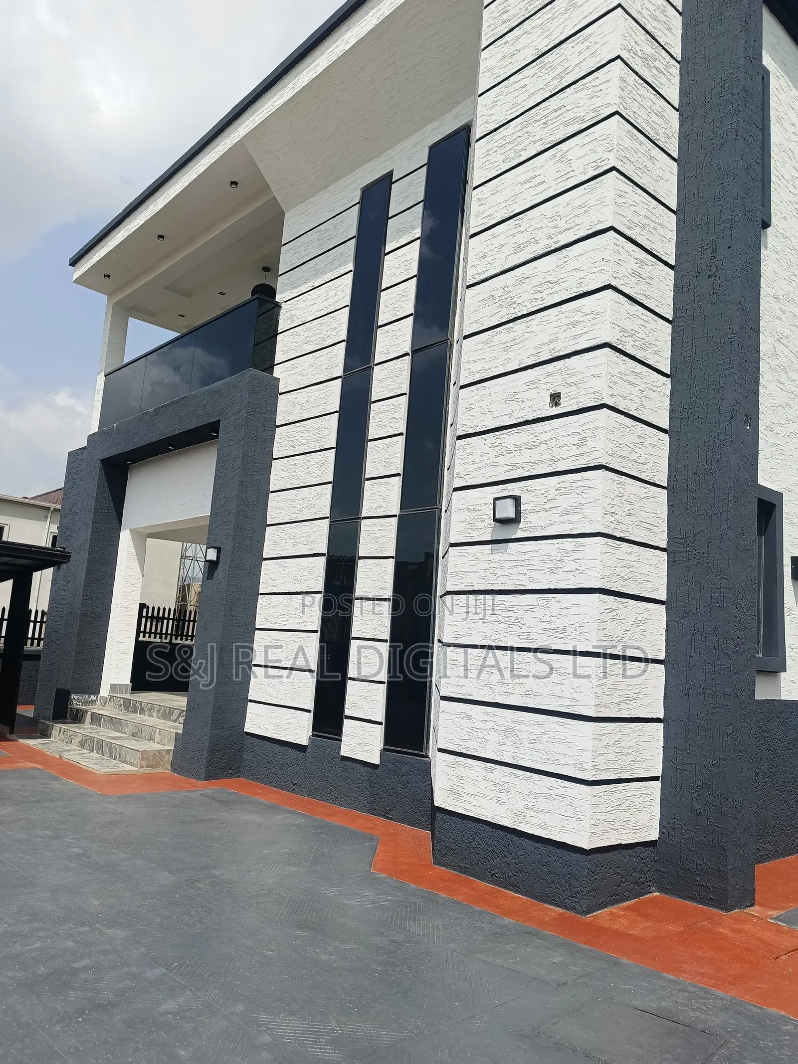 4bdrm Duplex in Kubwa for sale